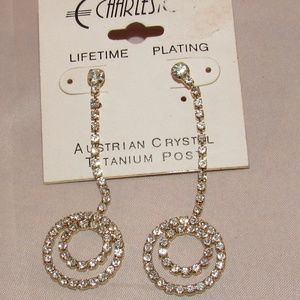 Austrian Crystal Post Drop Earrings Gold Tone New